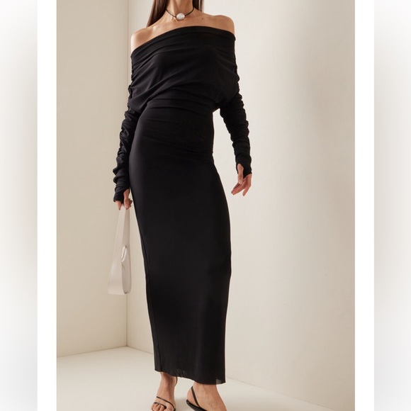 Beare Park Off-The-Shoulder Jersey Dress - Picture 2 of 3